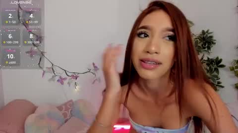 Emma  online show from October 2025 06:19:02 PM