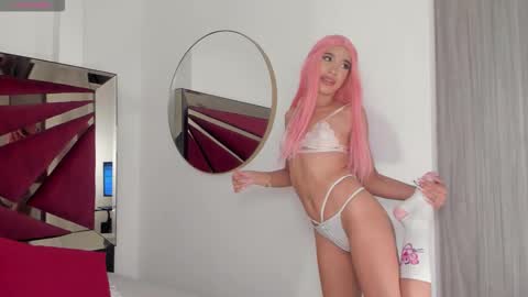 Emma  online show from October 2025 06:31:01 PM