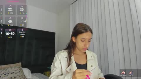 Emma  online show from November 2025 05:18:01 PM