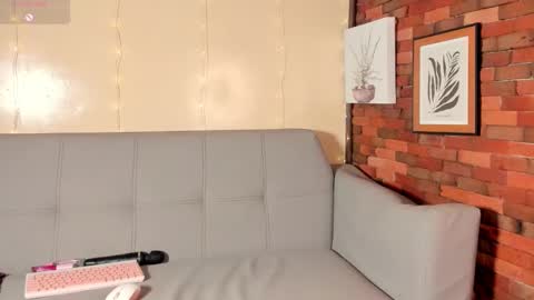 Emma online show from December 2024 04:23:02 AM