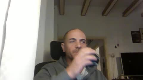 Ariel online show from December 2024 04:34:02 AM