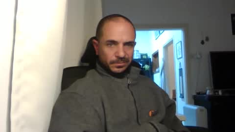 Ariel online show from January 2025 08:10:02 PM