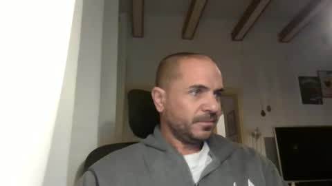 Ariel online show from March 2025 03:56:01 AM