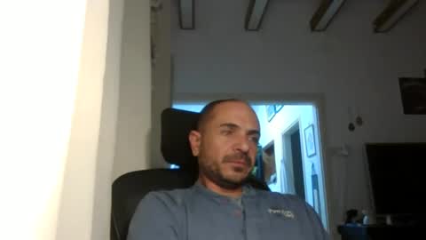 Ariel online show from March 2025 10:52:02 PM