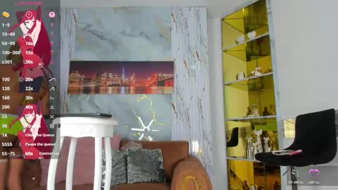 Emma online show from November 2025 02:17:01 PM