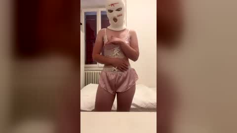 emmahot66609 online show from July 2026 05:22:01 AM