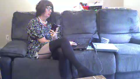 Snapshot of emmajanee chatting on March 2026 08:47:01 PM Emma online show from March 2026 08:47:01 PM