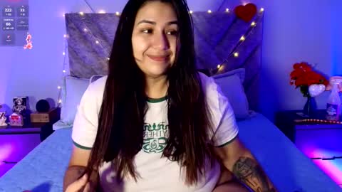 Snapshot of emmajohnss chatting on February 2025 04:18:02 AM Emma online show from February 2025 04:18:02 AM