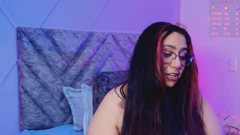 Snapshot of emmajohnss chatting on October 2025 03:38:02 AM Emma online show from October 2025 03:38:02 AM