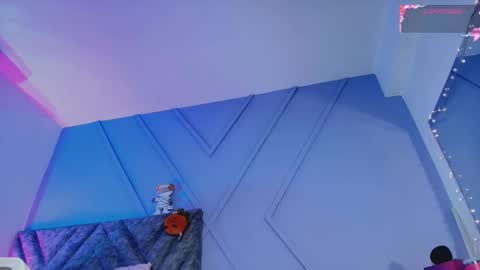 Snapshot of emmajohnss chatting on October 2025 04:02:02 AM Emma online show from October 2025 04:02:02 AM