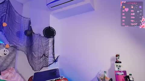 Snapshot of emmajohnss chatting on November 2025 04:03:02 AM Emma online show from November 2025 04:03:02 AM