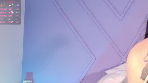 Snapshot of emmajohnss chatting on December 2025 03:56:01 AM Emma online show from December 2025 03:56:01 AM