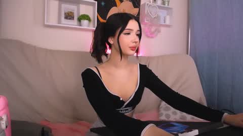 Emma online show from January 2025 12:22:02 PM