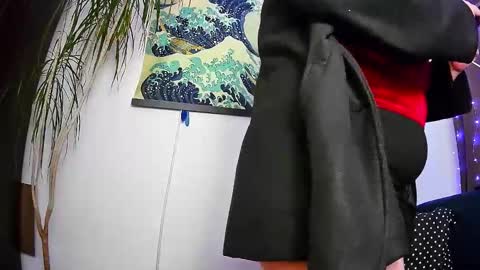 emmakros online show from January 2025 12:38:02 PM