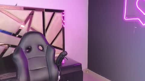 Emma online show from January 2025 01:49:02 PM