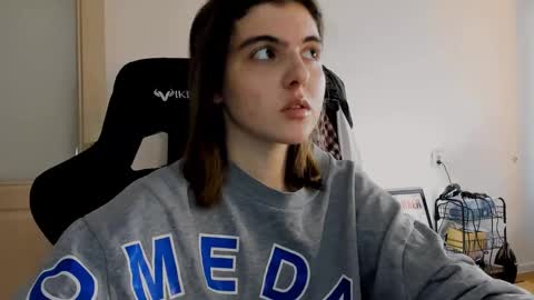 Emma online show from December 2024 12:16:01 PM