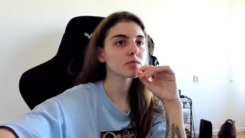 Emma online show from September 2025 10:19:02 AM