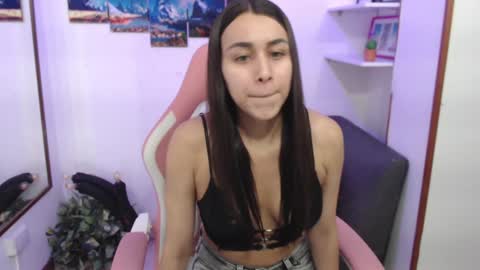 Emma  online show from February 2025 10:21:01 PM