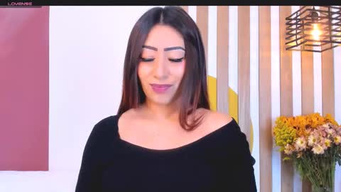 emmanaughty_ online show from November 2025 10:07:02 PM