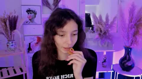 Snapshot of emmanuellbrown chatting on September 2025 12:10:02 PM emmanuellbrown online show from September 2025 12:10:02 PM