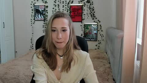 Snapshot of emmarayder chatting on April 2026 11:55:02 AM Emma online show from April 2026 11:55:02 AM