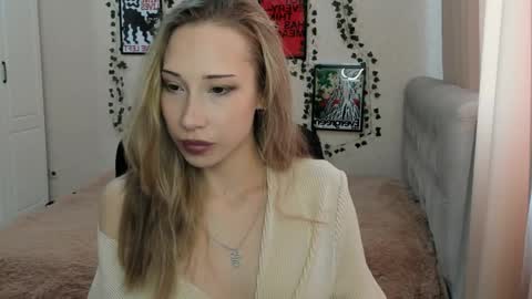 Snapshot of emmarayder chatting on May 2026 11:59:02 AM Emma online show from May 2026 11:59:02 AM