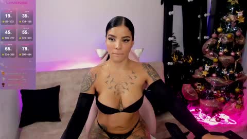 Emma Russell online show from December 2024 10:46:02 PM