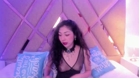 Emma online show from September 2025 01:48:02 PM