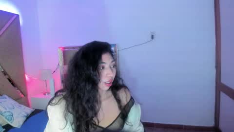 Emma online show from October 2025 02:50:01 PM