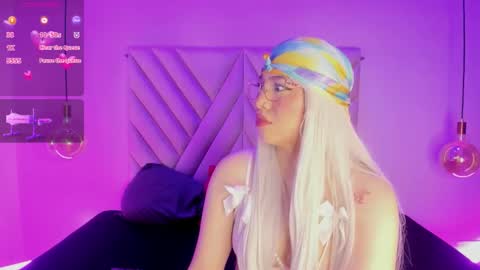 Emma online show from December 2025 02:39:01 AM