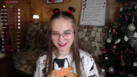 Mia online show from December 2024 01:44:01 PM