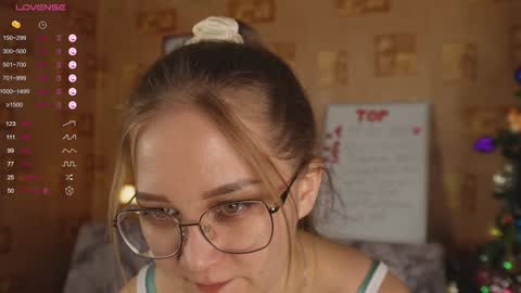 Mia online show from January 2025 01:49:01 PM