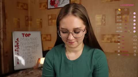 Mia online show from March 2025 01:51:01 PM