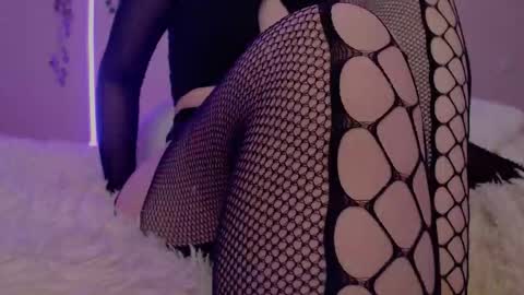 Emma online show from September 2025 01:02:02 PM