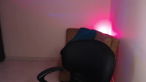 Emily  Independent model online show from April 2026 02:51:01 AM