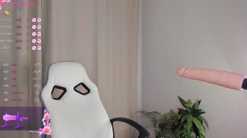 Emmi online show from January 2025 05:48:01 AM