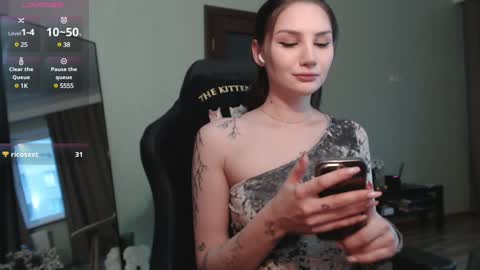 Emily online show from January 2025 06:59:02 AM