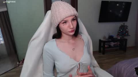 Emily online show from December 2025 06:39:02 AM