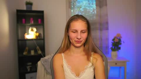 Emmie online show from April 2026 01:56:02 PM