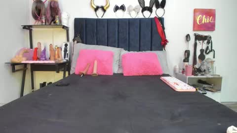 Snapshot of emmily_giraldo chatting on February 2026 01:38:01 PM online show from February 2026 01:38:01 PM