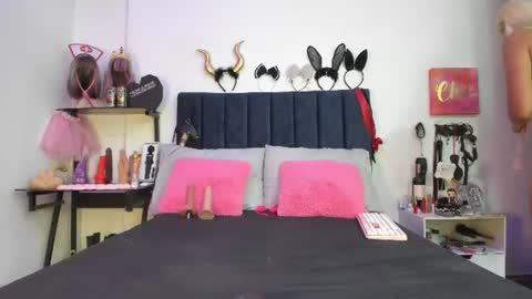 Snapshot of emmily_giraldo chatting on July 2026 12:29:01 PM online show from July 2026 12:29:01 PM