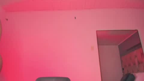    online show from February 2025 04:15:02 AM