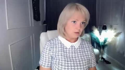 emmmam online show from September 2025 09:09:01 AM