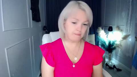 emmmam online show from November 2025 05:31:01 AM