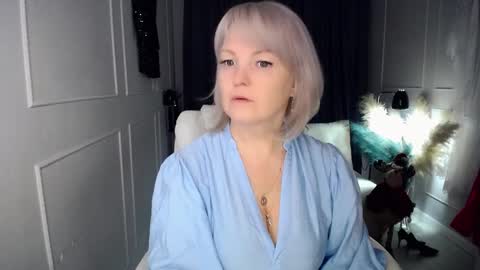 emmmam online show from January 2026 01:04:02 PM