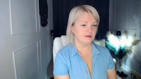 emmmam online show from May 2026 08:01:01 AM