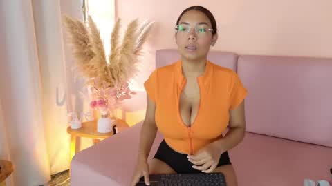 Snapshot of emmy_and_luna chatting on May 2026 12:35:01 PM Emmy and Luna online show from May 2026 12:35:01 PM