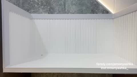 Emo online show from February 2025 09:03:02 PM