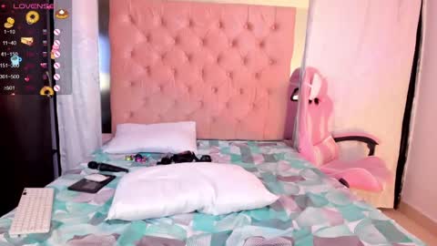 Emy New profile my other account was suspended follow me online show from February 2025 05:50:02 AM