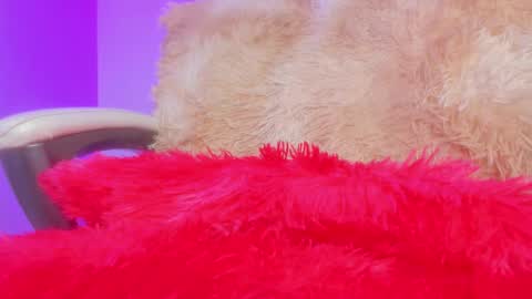 Emy online show from January 2025 11:34:01 AM